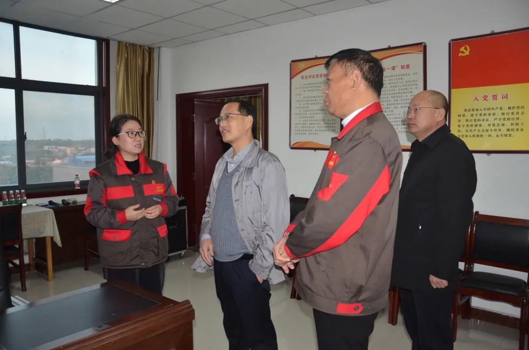 Henan Province, the second-level investigator of the Law Popularization and Legal Governance Division of the Department of Justice, Hu Nan and other leaders visited People's Cable Group for research